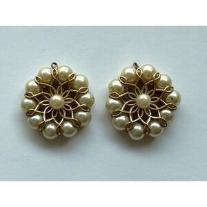 Vintage Gold Tone Faux Pearl Beads‎ Screw Back Earrings READ